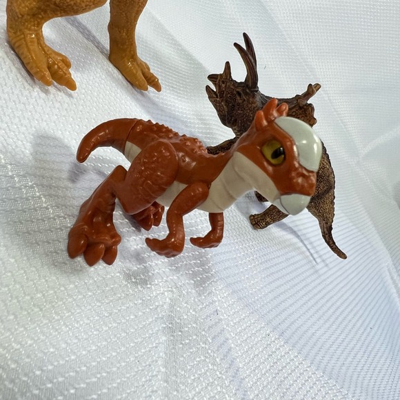 Greenbrier International Duck-Billed & Parasaurolophus Triceratops Dinosaur - Picture 5 of 12